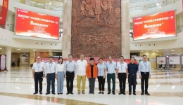 广州中医药大学党委书记张建华一行到国壮调研
