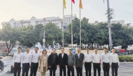 聚力守初心，砥砺再前行——明秀分院举行2023年元旦升旗仪式