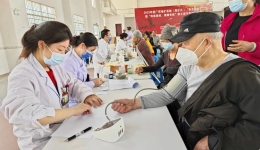 明秀分院康复医学科/老年医学科团队前往二七二地质队开展义诊活动