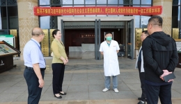 新疆阿勒泰地区地委委员、一级巡视员库丽努•努尔哈力一行到国壮参观座谈