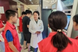 “壮二代”来了！这个暑假，他们是医院里的“小小健康使者”