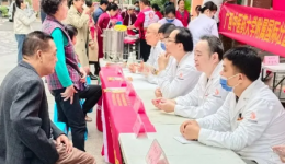 国壮明秀分院赴西乡塘吉秀社区开展义诊活动