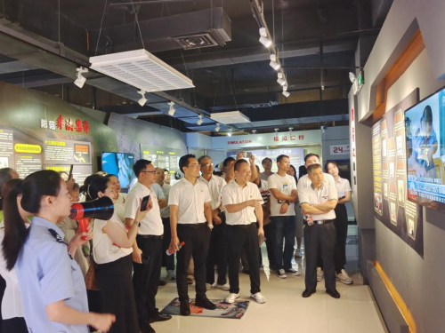 国壮明秀分院党总支开展“弘毅笃行担使命 不忘初心跟党走”主题党日活动