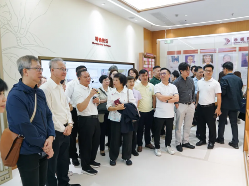 澳门医务界50余人到访国壮，感受壮医药文化魅力