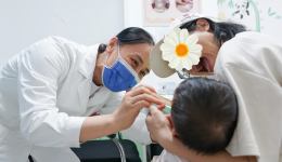 您问医答丨“宝宝大便带血丝，全身长满红点，怎么办？”